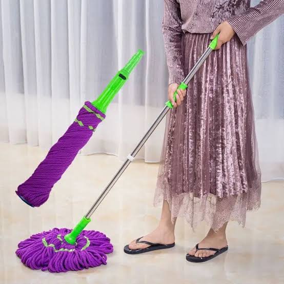 Twist spin mop