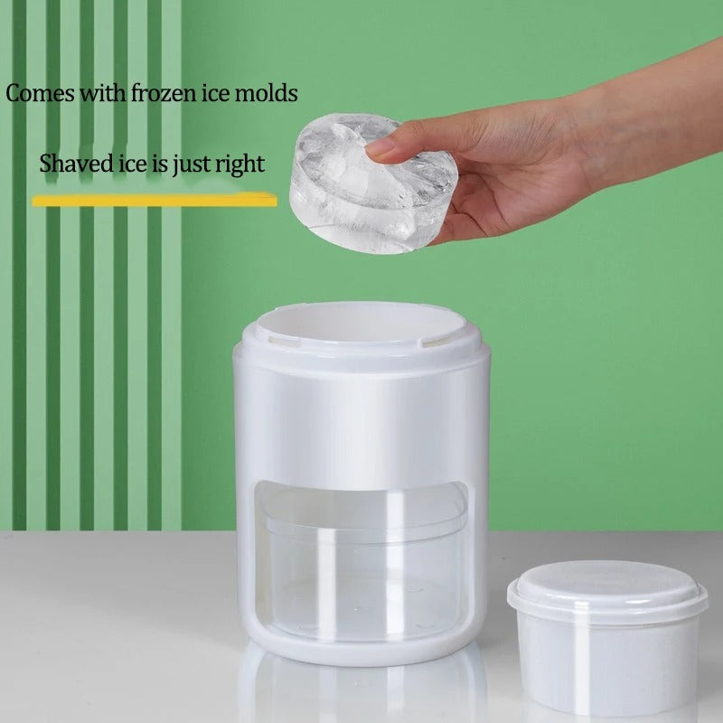 Manual ice shaver